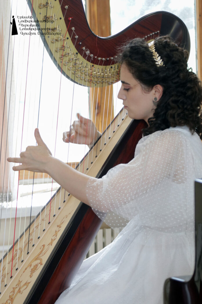 Lusine Arakelyn with a great solo violinist Maryan Mario Lomaha